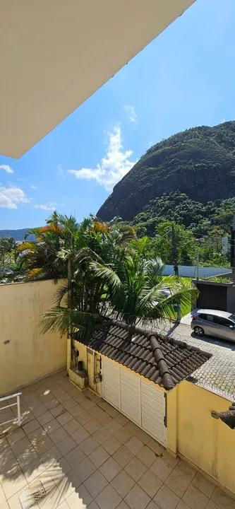 Casa de 4 quartos, no bairro Vargem Pequena, em Rio de Janeiro | Eu Corretor